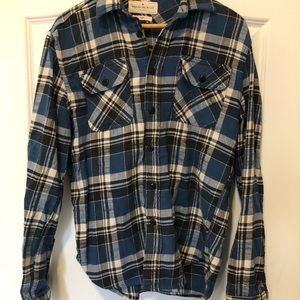 for taylorndevlin: Imogene+Willie Men’s Medium Earl Plaid Button Down Shirt